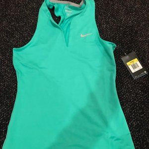 Nike top